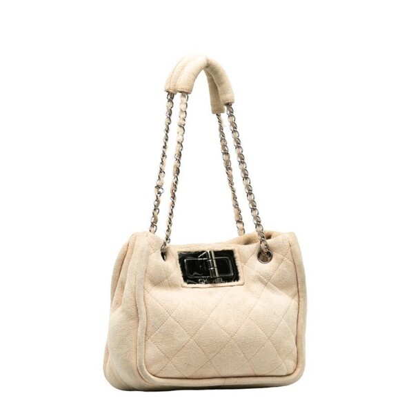 Chanel Suede Matelasse Shoulder Bag  Suede Shoulder Bag in Fair condition - Picture 2 of 12